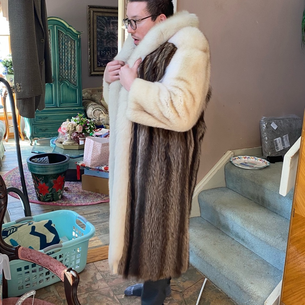 Vintage Full Length Fox Fur Coat - Picture 11 of 14